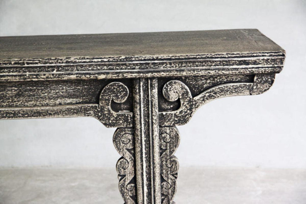 Reedition Console-Blue Hand Home