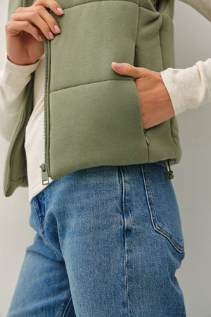 Classic Puffer Zip Up Vest W/ High Neck