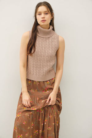 CHUNKY CABLE SWEATER VEST-Blue Hand Home