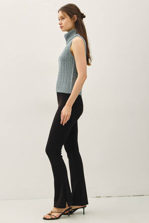 CHUNKY CABLE SWEATER VEST-Blue Hand Home