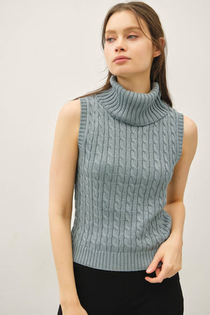 CHUNKY CABLE SWEATER VEST-Blue Hand Home