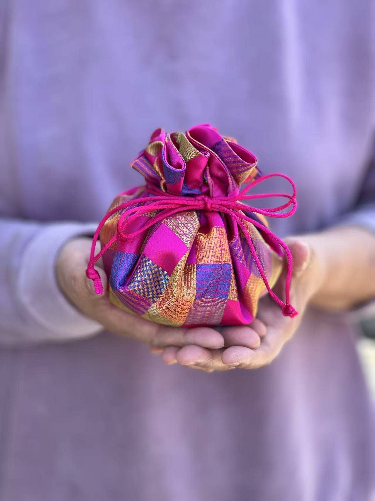 Checker Pattern Brocade Jewelry Pouch