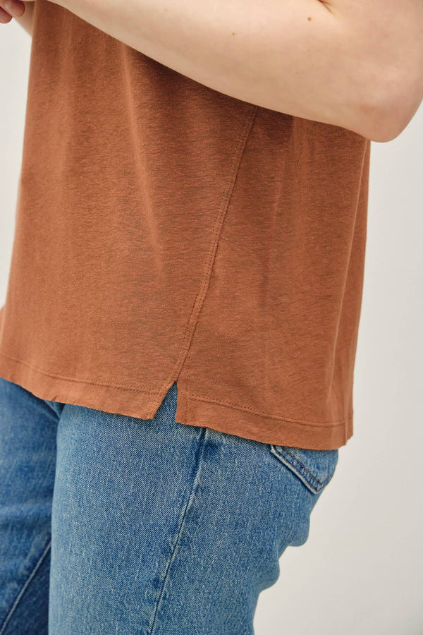 LINEN CLASSIC ROUND NECK SPLIT HEM T-SHIRT-Blue Hand Home