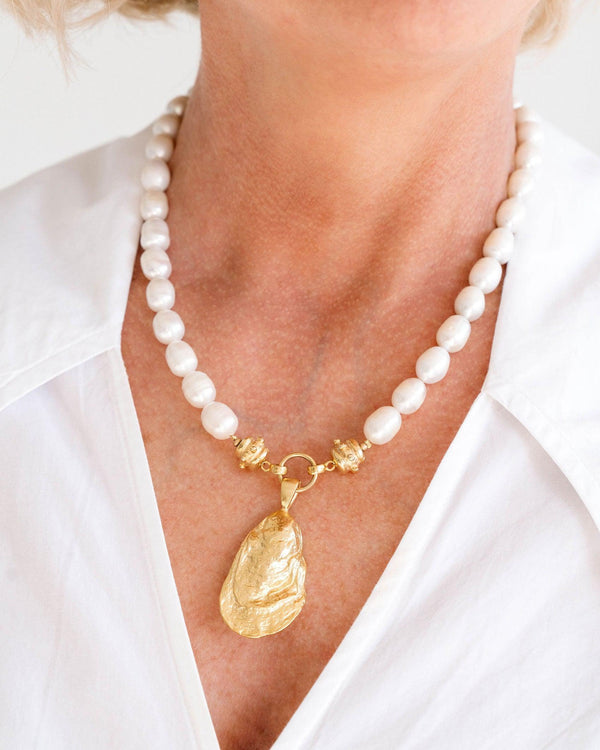 Susan Shaw Gold Oyster Shell on Genuine Freshwater Pearl Necklace-Blue Hand Home