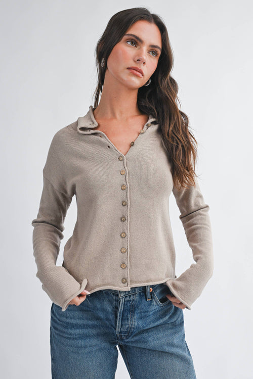 5221hk Button Front Cropped Knit Cardigan