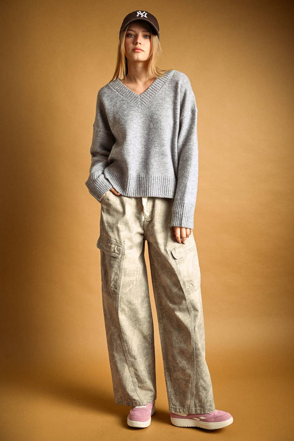 T7081   V-Neck Long Sleeve Sweater Top