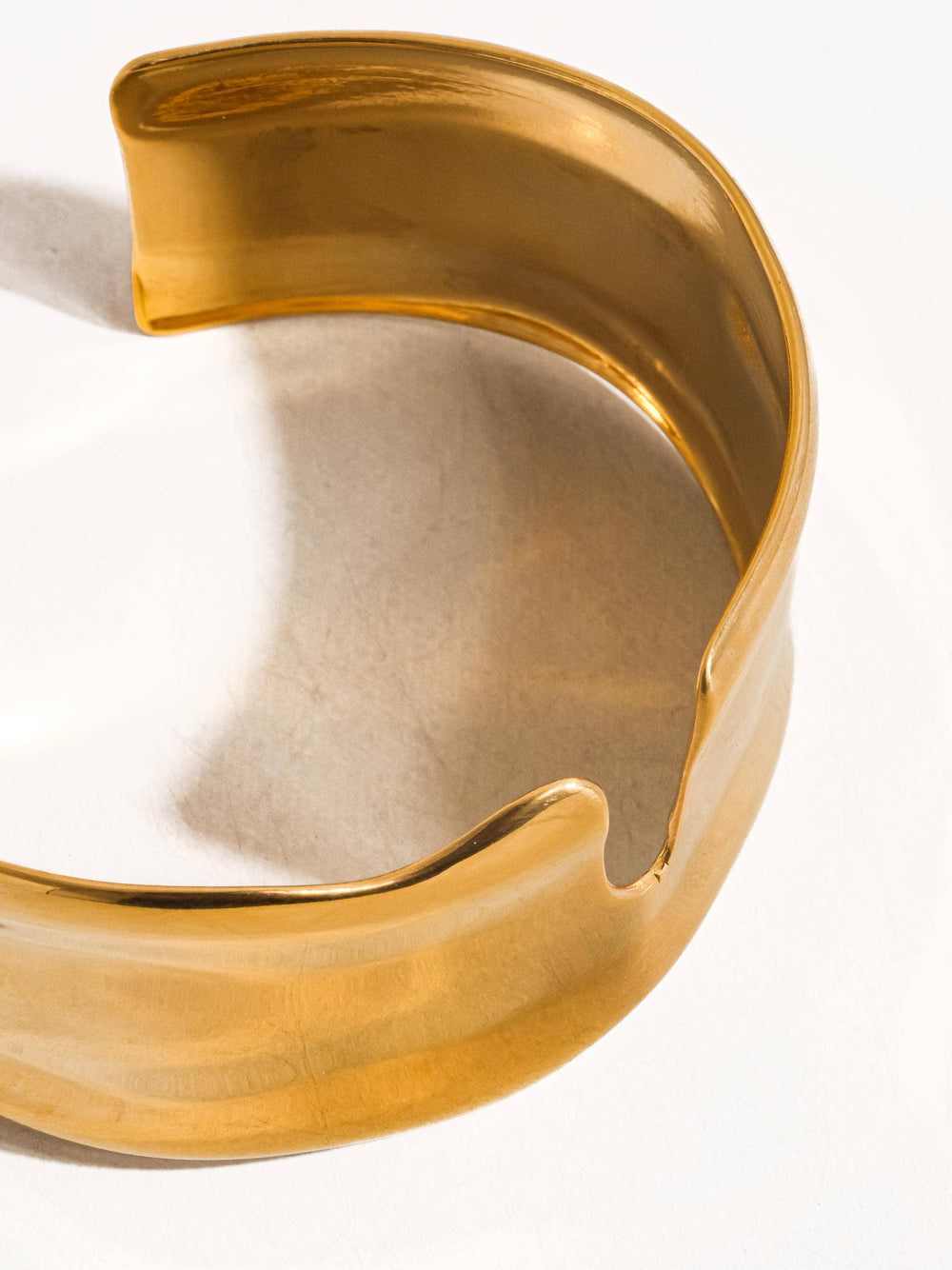 Clyde 18K Gold Non-Tarnish Abstract Bold Bangle-Blue Hand Home