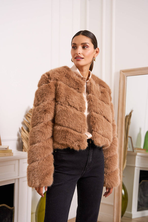 Paula short faux fur jacket - Y168