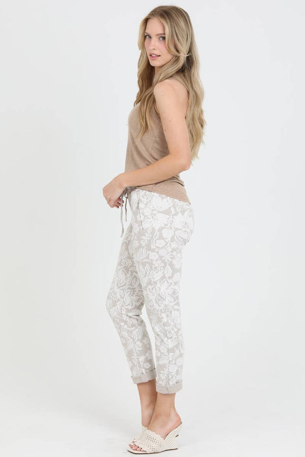 NP746-BW74 FLORAL PRINT JOGGER PANTS