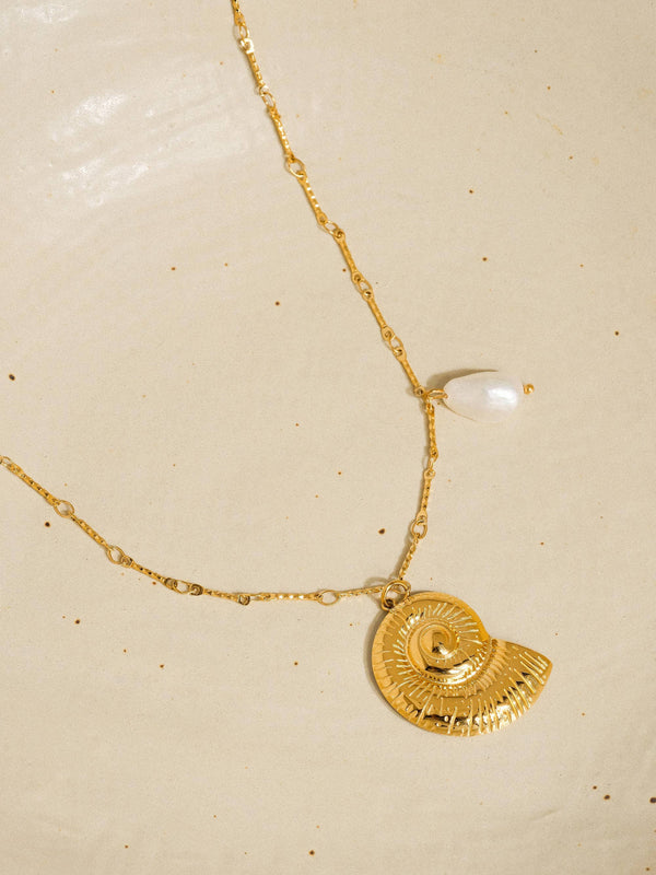 Viola 18K Gold Non-Tarnish Statement Shell Pearl Necklace-Blue Hand Home