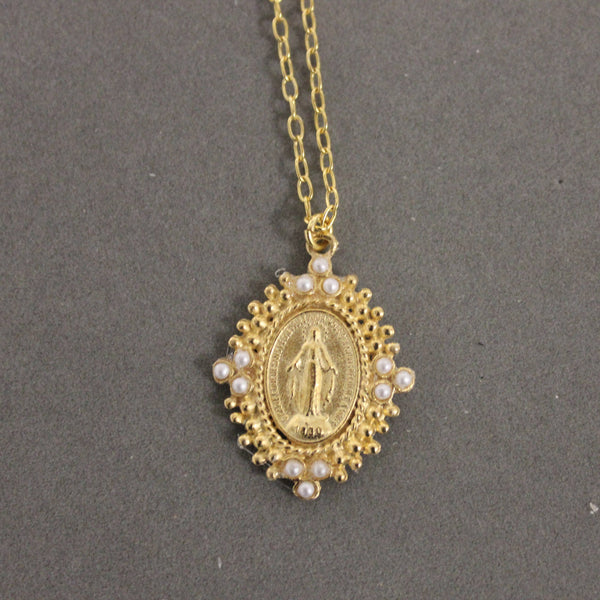 N193P 16-18" P/Miraculas Necklace-Blue Hand Home