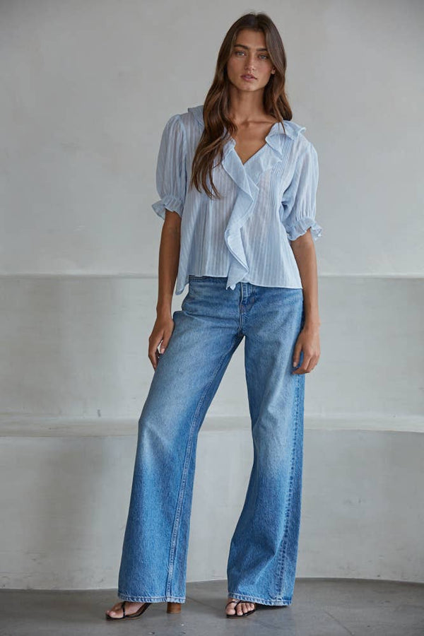 L8439 | Woven Cotton Buttondown V-Neck Short Sleeve Top