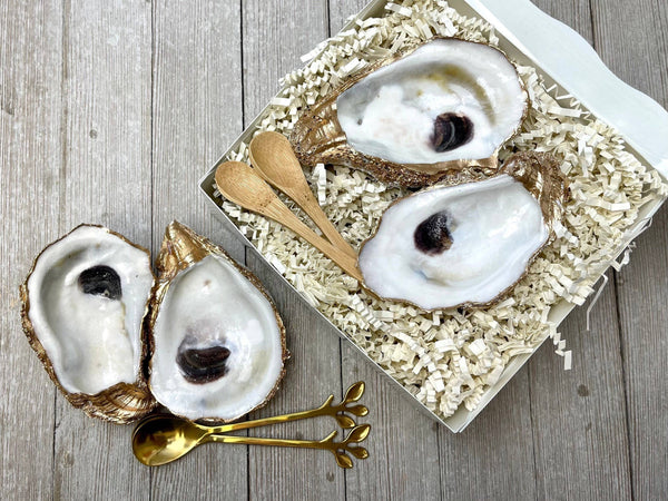 Salt & Pepper- oyster-Blue Hand Home