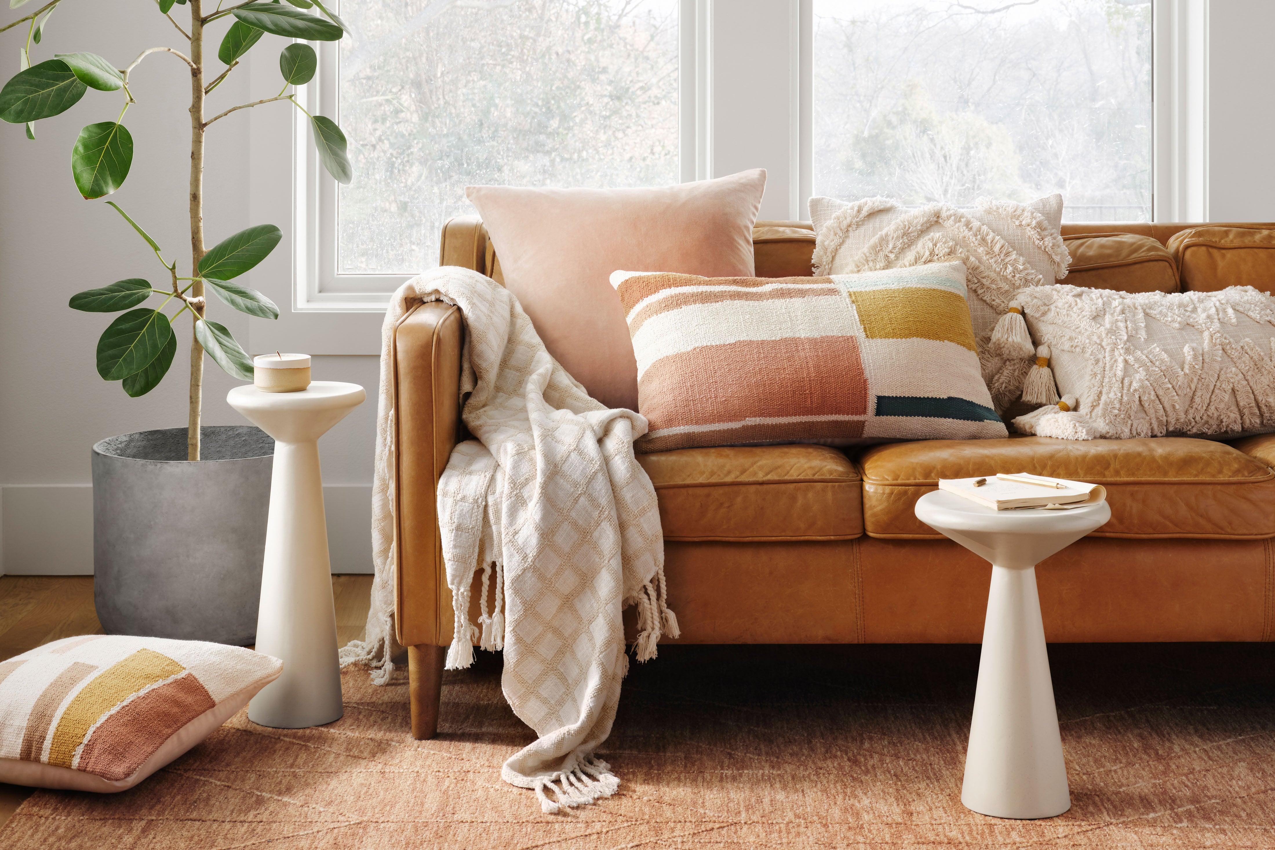 Magnolia Home Sarah Rug - Thumbnail 4