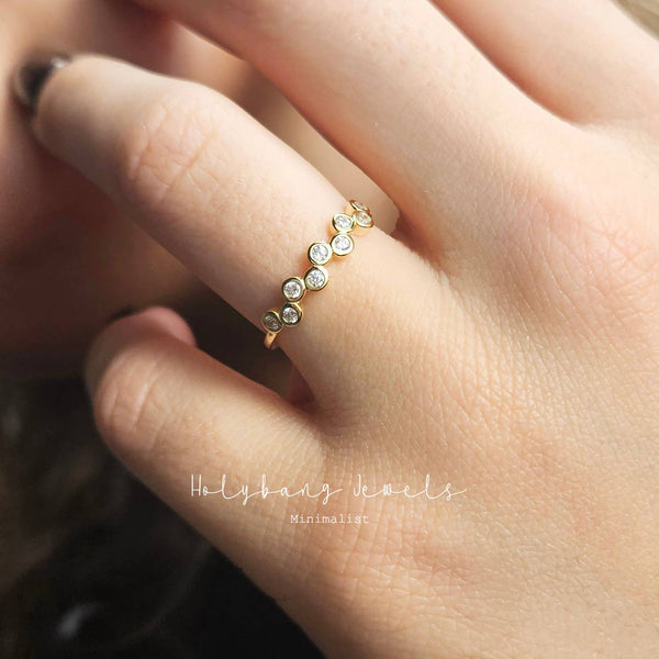 ROUND BEZEL DAINTY RING - R-F14048-Blue Hand Home