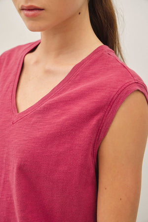 GARMENT DYE COTTON SLUB V-NECK BOXY TANK TEE-Blue Hand Home