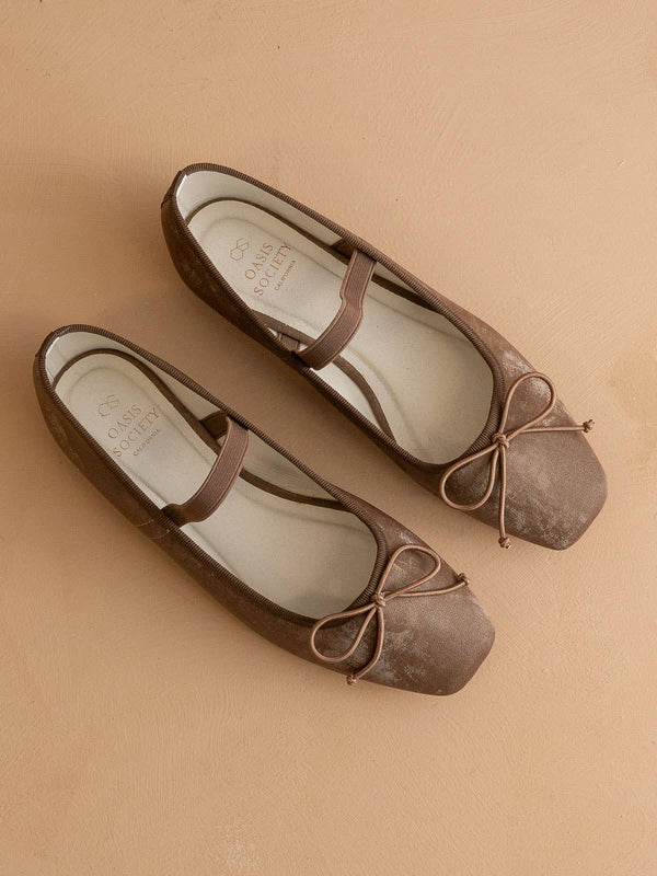 The London Coffee | Ballet Pointe Fall Flat