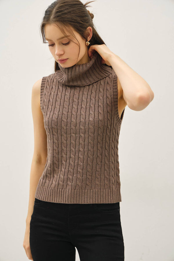 CHUNKY CABLE SWEATER VEST-Blue Hand Home