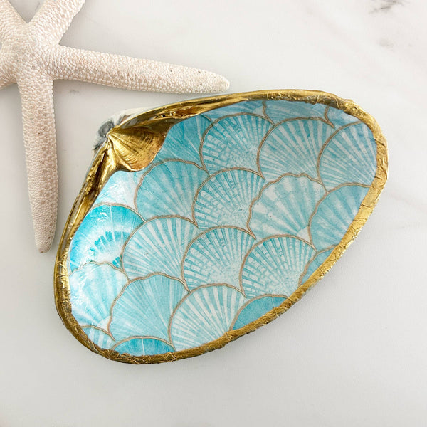 Scallop Pattern Decoupage Clam Shell Trinket Dish-Blue Hand Home