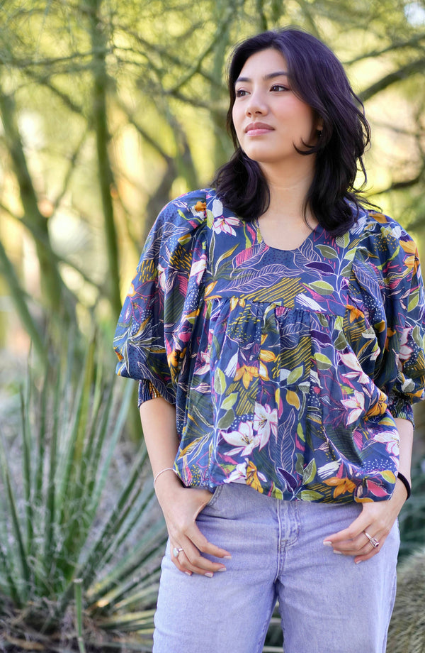 Anjou Top O/S Teal Gold-Blue Hand Home