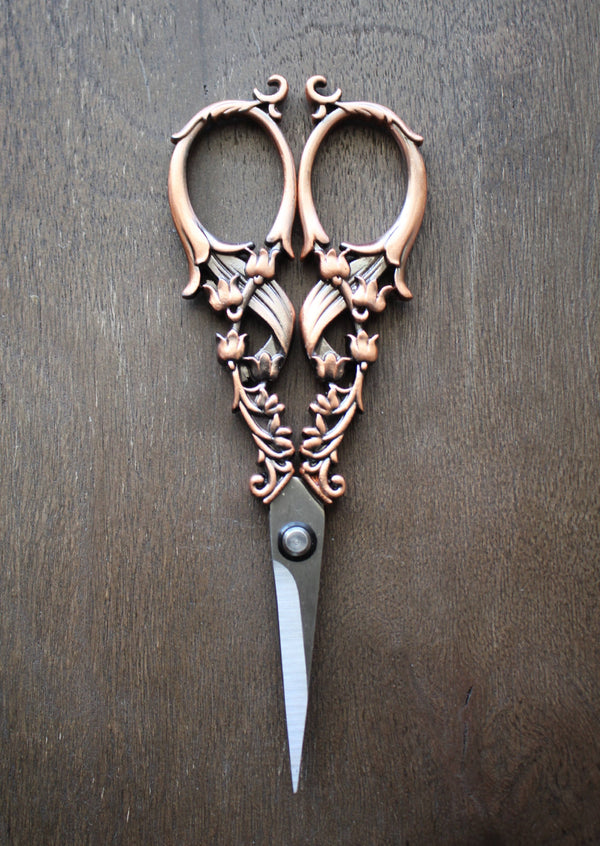Tulip Garden Embroidery Scissors (Set of 3)-Blue Hand Home