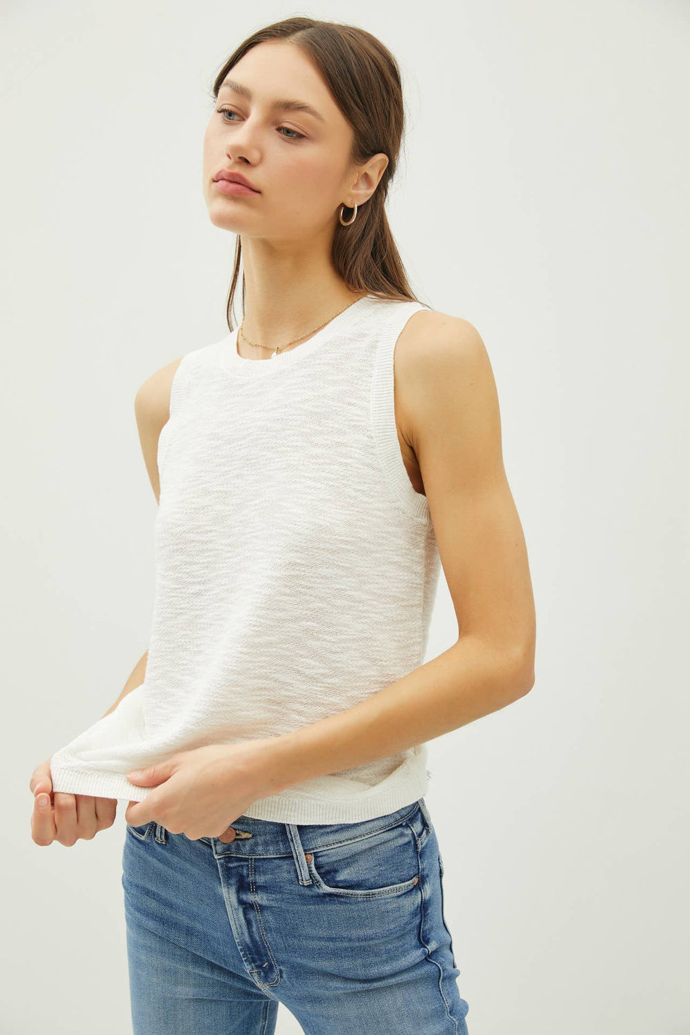 ROUND NECK SLEEVELESS SLUB KNIT TOP-Blue Hand Home