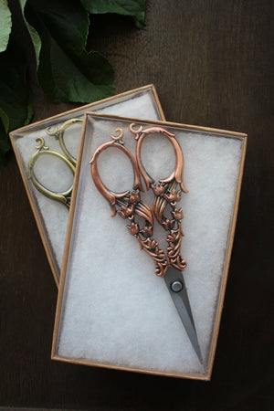 Tulip Garden Embroidery Scissors (Set of 3)-Blue Hand Home