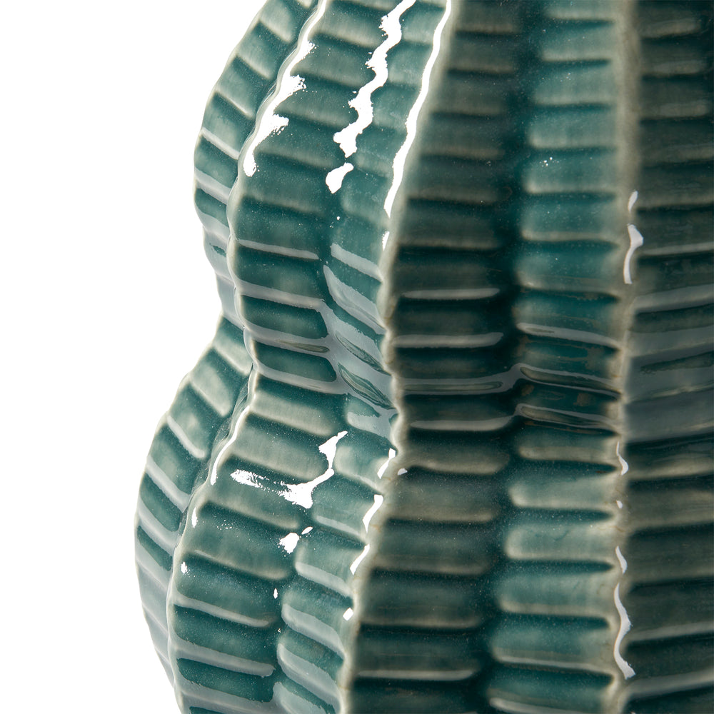 Quinn Lamp with Shade 17-inch White Linen, with Nickel-Blue Hand Home