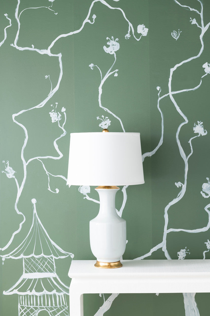 Thalia Lamp with Shade 17-inch White Linen, with Gold, White Smoke